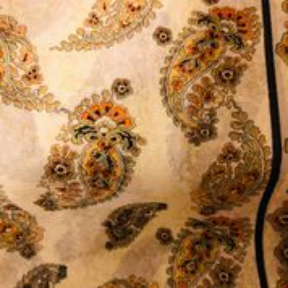 NWT Paisley and Floral Lightweight Scarf